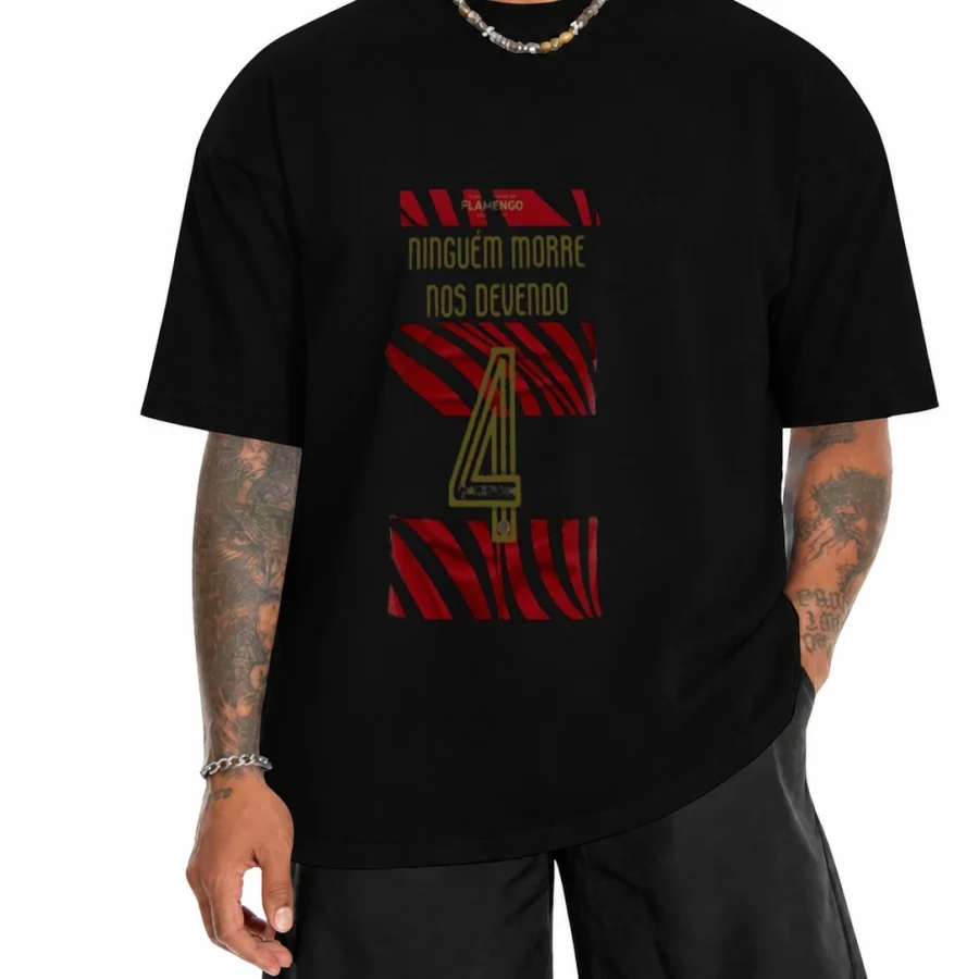 Camiseta 180g Ninguém Morre Nos Devendo em mockup frontal
